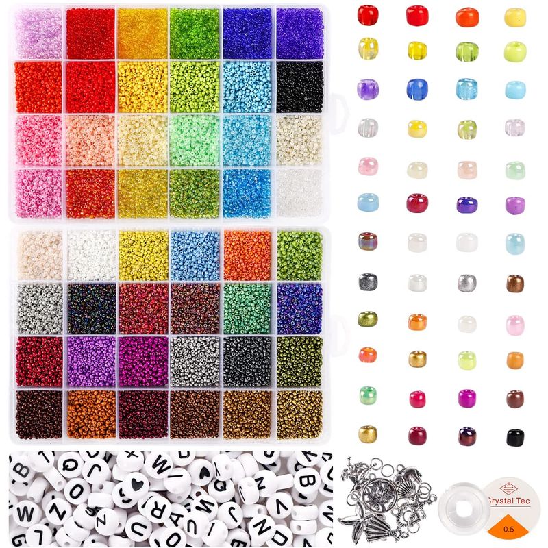 Un juego de abalorios con letras y multicolor para crear pulseras